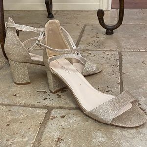 Beautiful dress shoes in champagne color